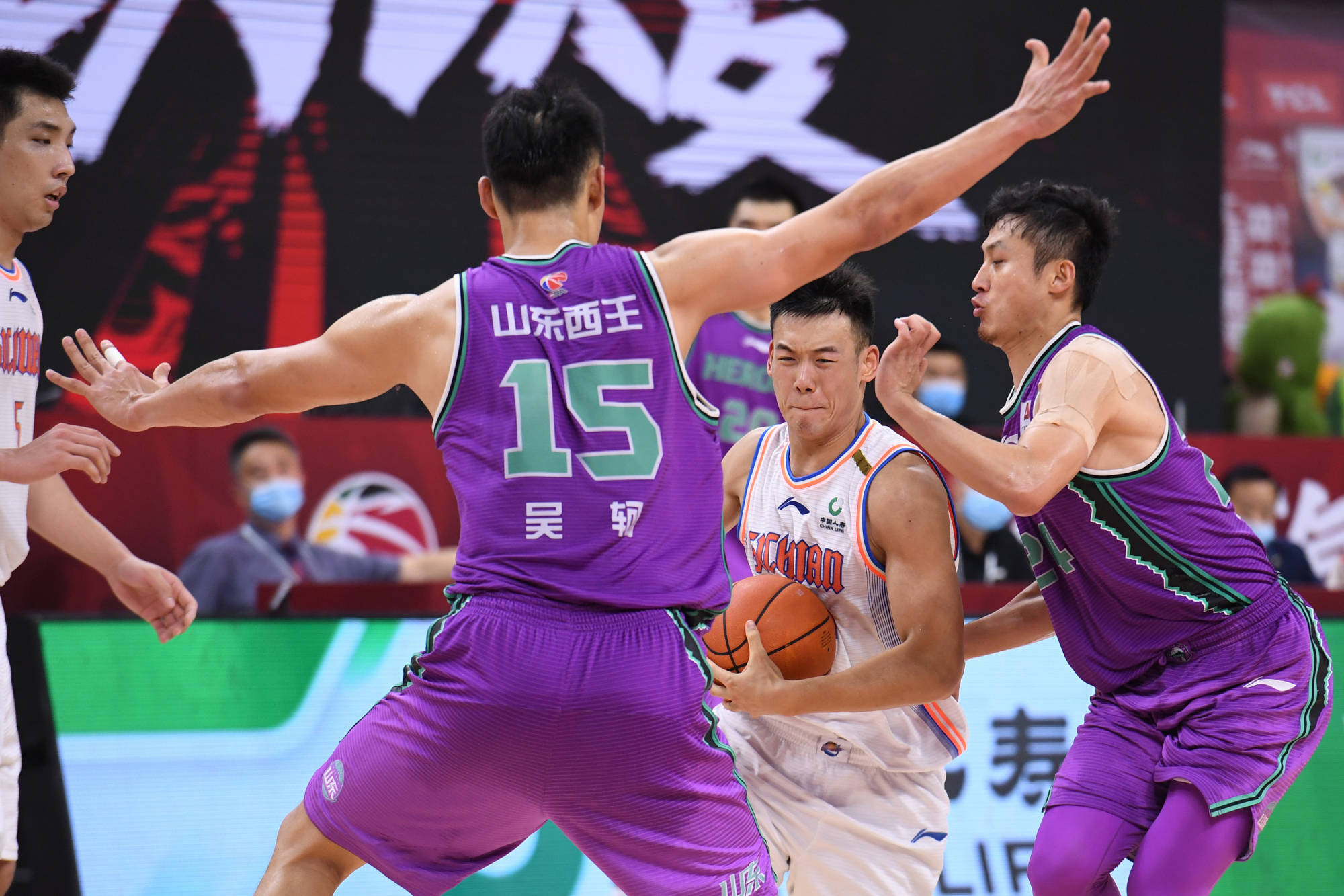 开云体育官网-英超赛程吃紧；迈阿密热火冲刺阶段强势反弹；压力陡增；团队化学反应显著(迈阿密热火vs新奥尔良鹈鹕)