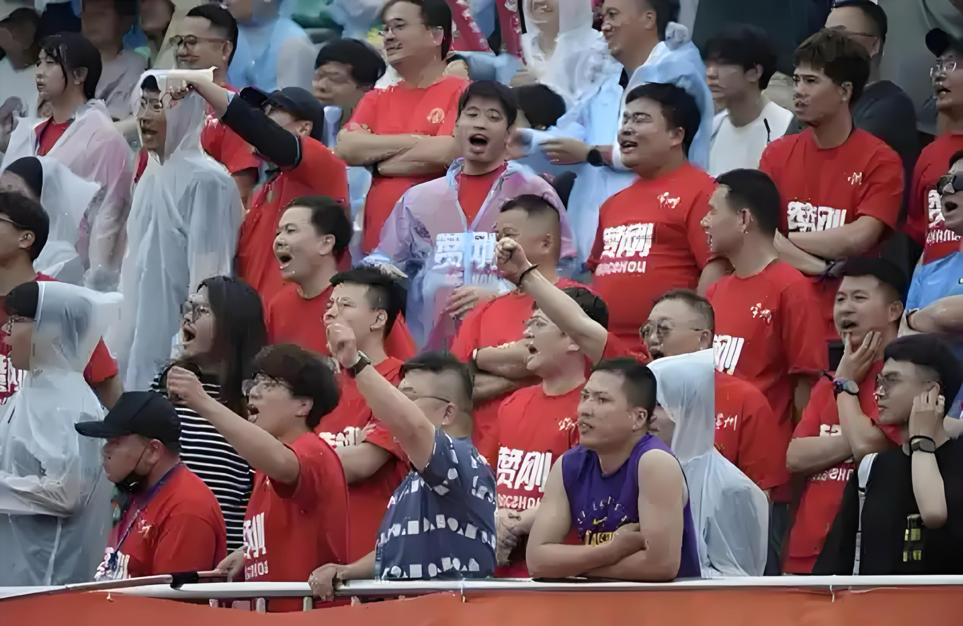 开云体育官网-赛地聚焦——全明星赛赛前热度飙升，西汉姆回应争议，质疑声仍在，球队文化再被提及(热刺vs西汉姆联前瞻)